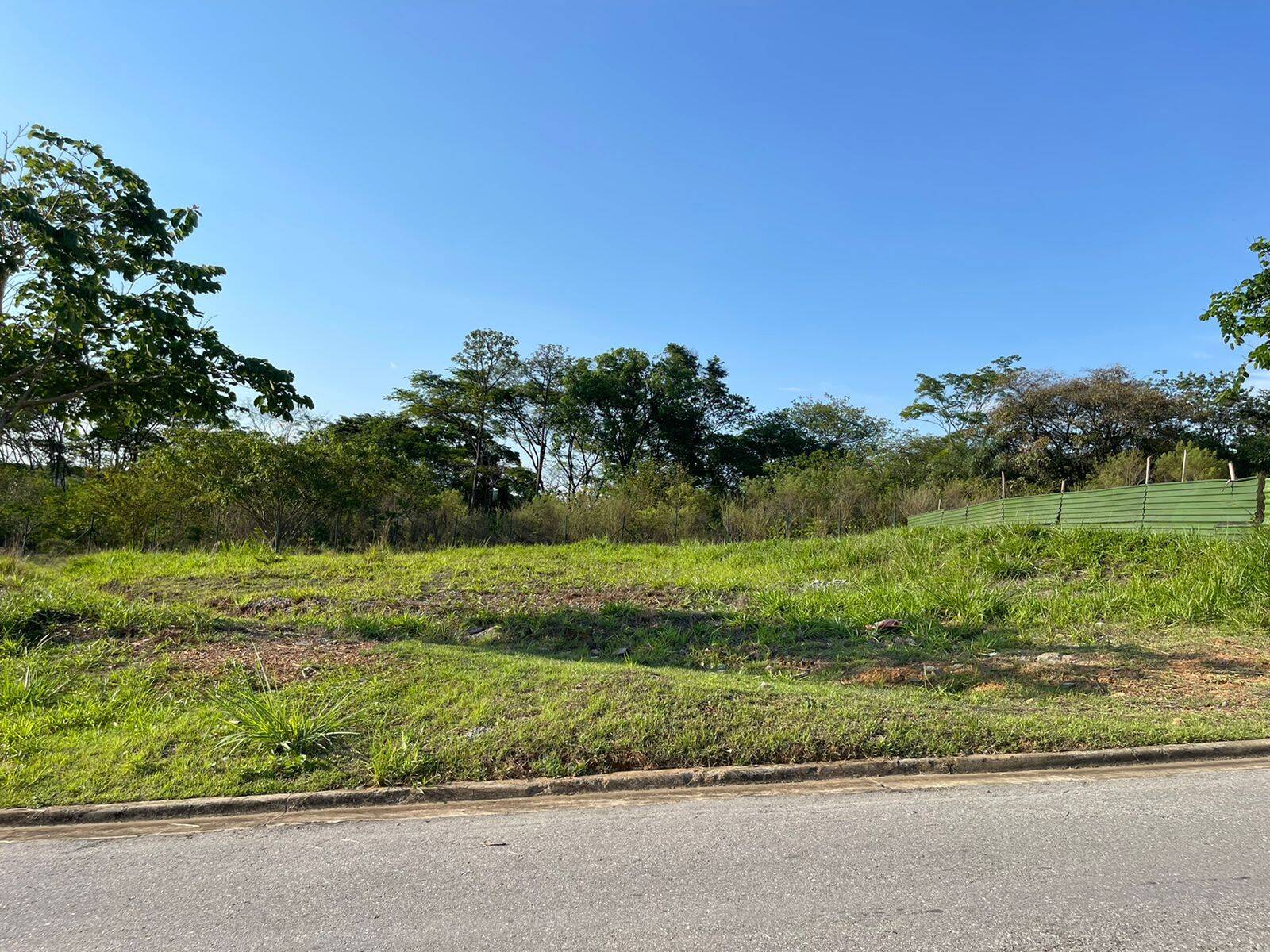 #197 - Terreno em condomínio para Venda em Vespasiano - MG